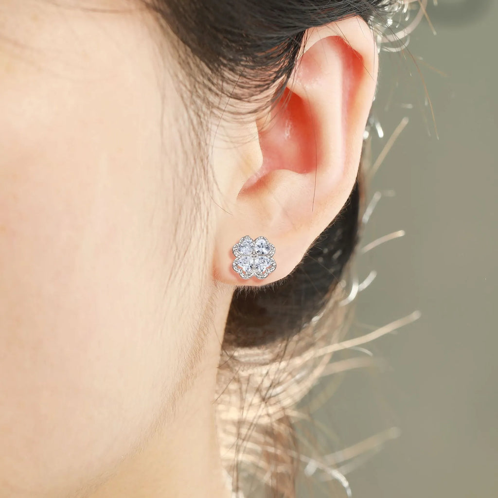 Zeng Yin heart-shaped 925 silver earrings with white gold finish and zircon stones