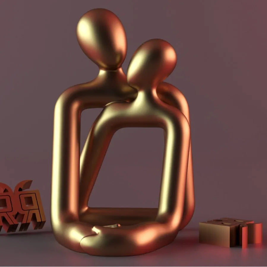 Modern resin couple statue in gold or milky white finish for bookshelf and desk decoration