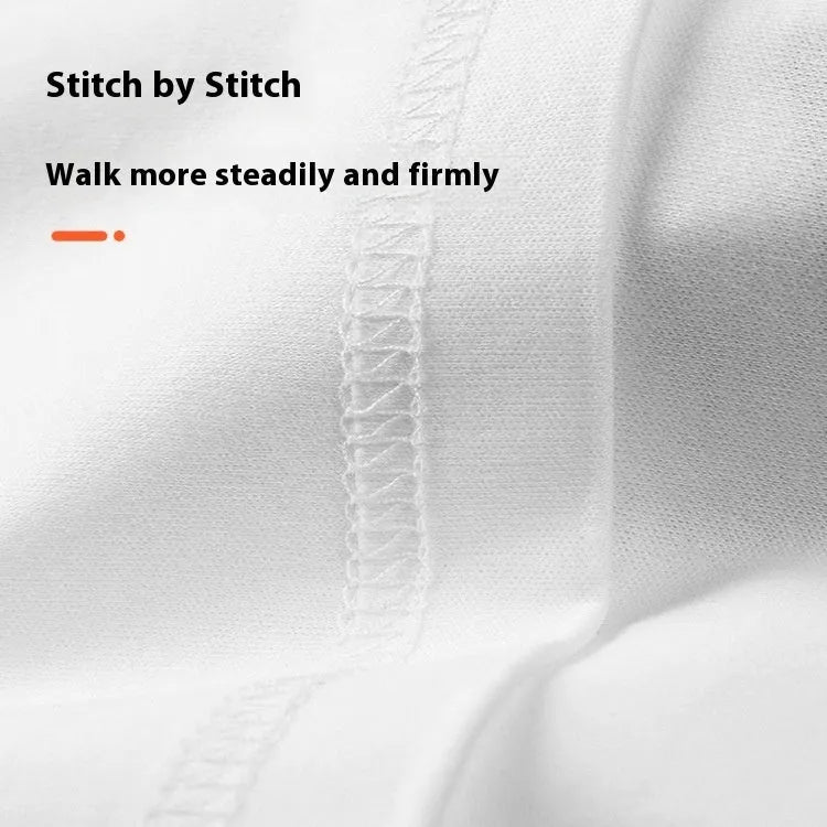 Men's loose round neck t-shirt in black and white, made from pure cotton.