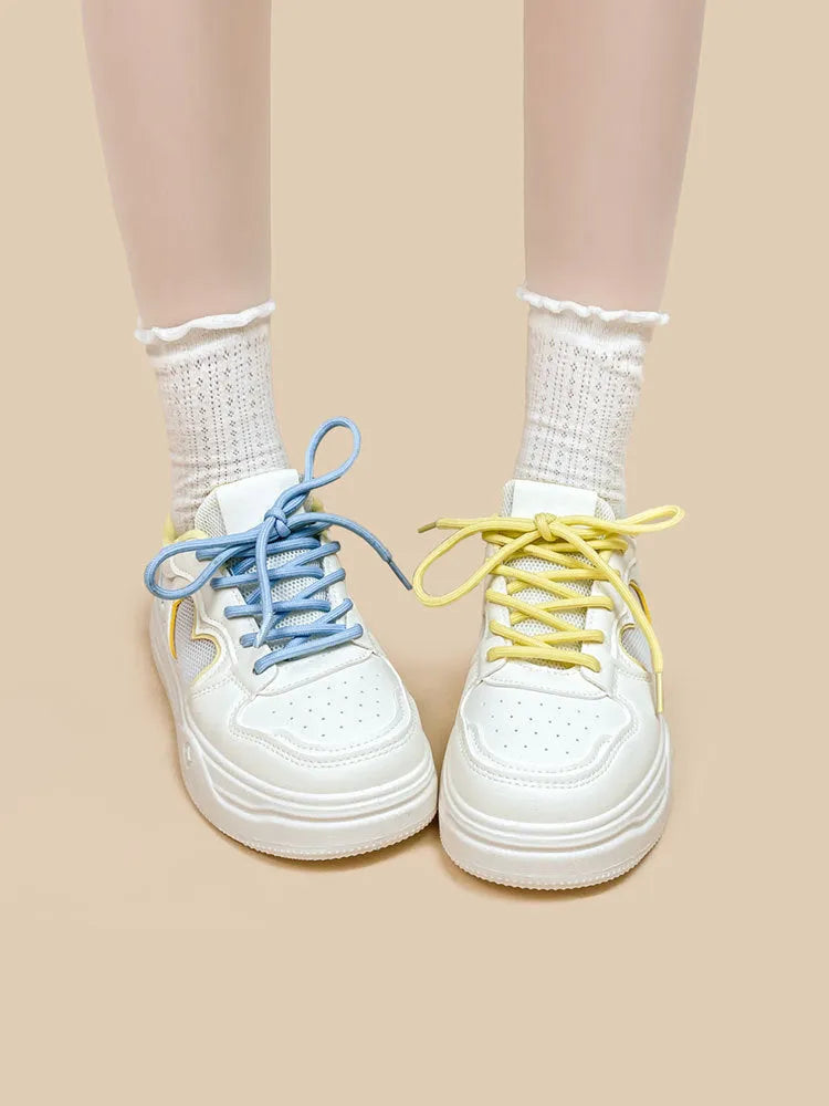 Summer mesh sneakers in Meow Rabbit Sea Salt Cheese colour with cross straps and rubber sole