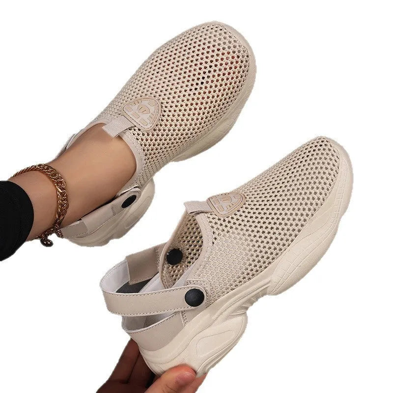 Women's Flyknit casual sports sandal in beige colour showing round toe holder design.
