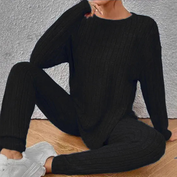 Black or blue polyester two-piece homewear set with regular sleeves in sizes 1XL to 5XL