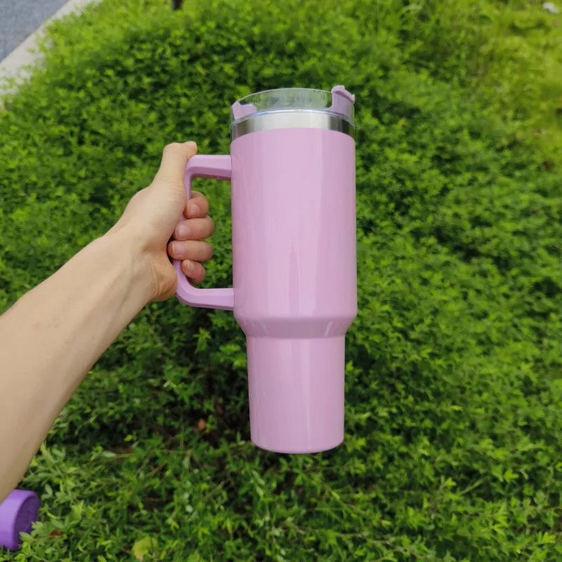 Large stainless steel vacuum insulation cup in gradient colour with 1.2-litre capacity and double-layer construction