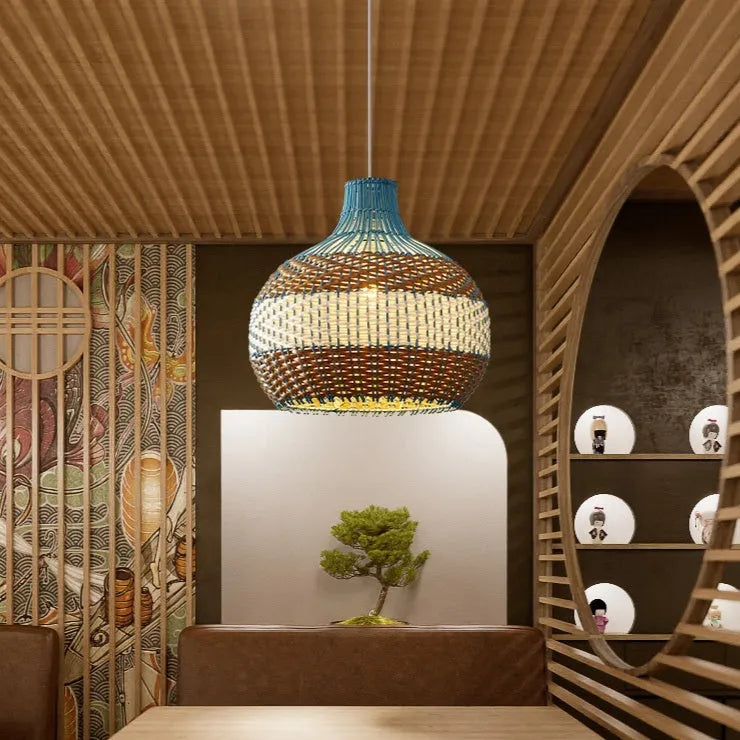 Woven vine pendant lamp with natural texture, available in 30cm 40cm 50cm diameters, featuring 8W 2700K LED light source