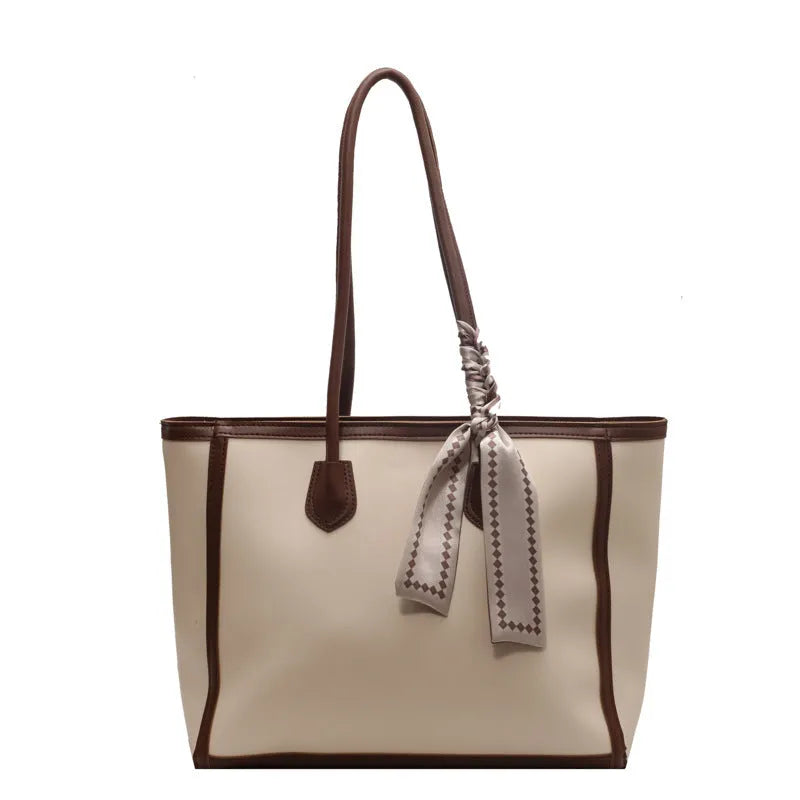 Soft PU leather winter commuter shoulder bag with open pockets and internal organisation compartments