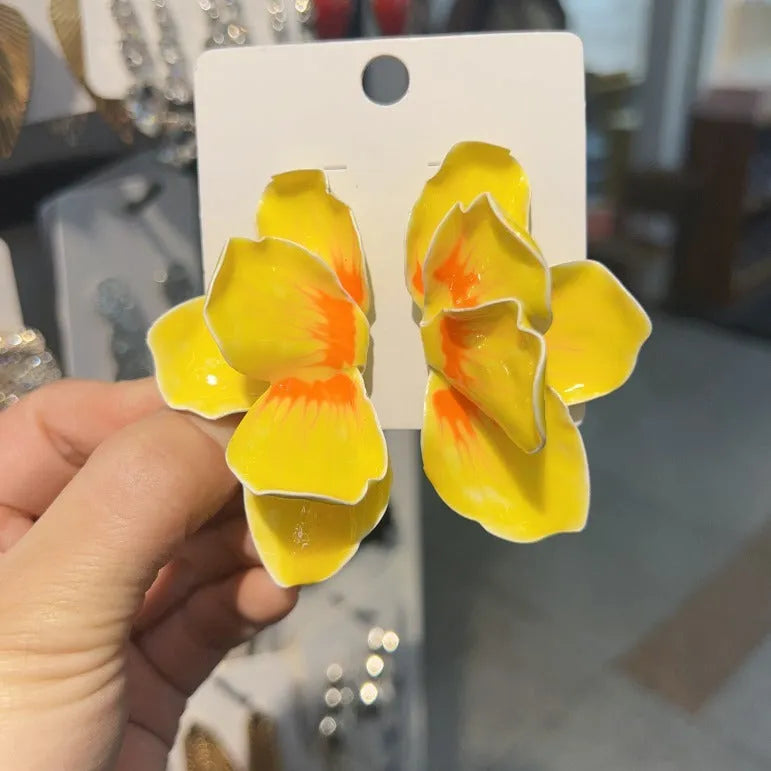 Pastoral style alloy floral earrings with electroplated finish and oil-spot glaze effects on 1.5cm designs