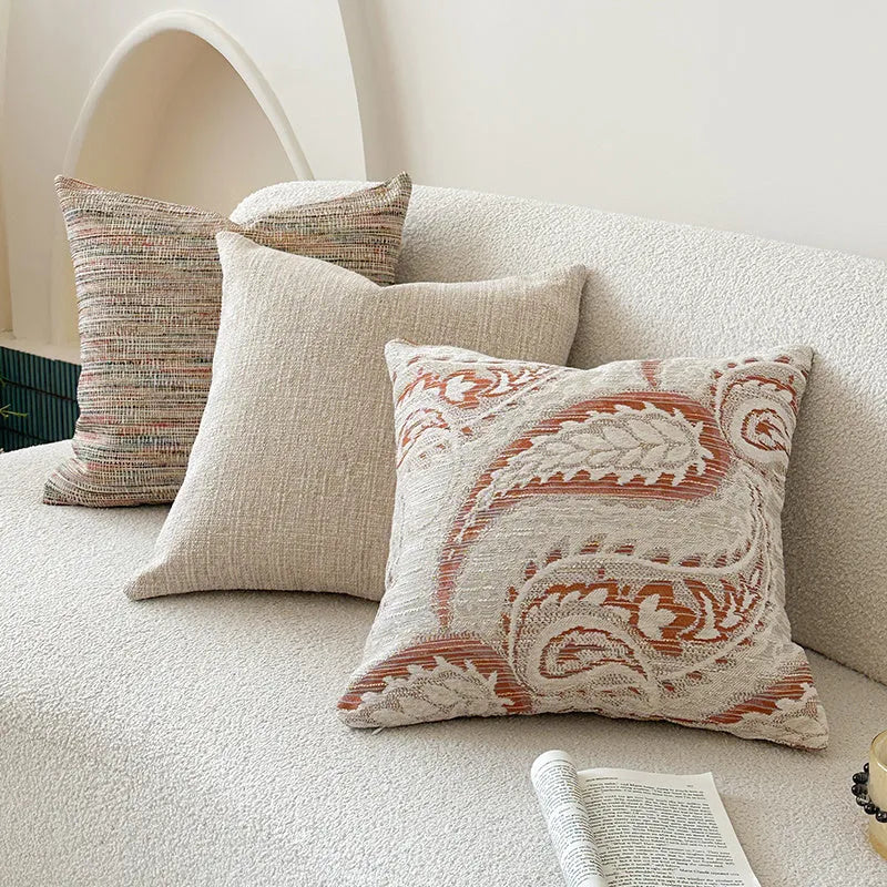 American-style yarn-dyed jacquard sofa cushion with paisley pattern in amber colour, dimensions 45x45cm and 30x50cm