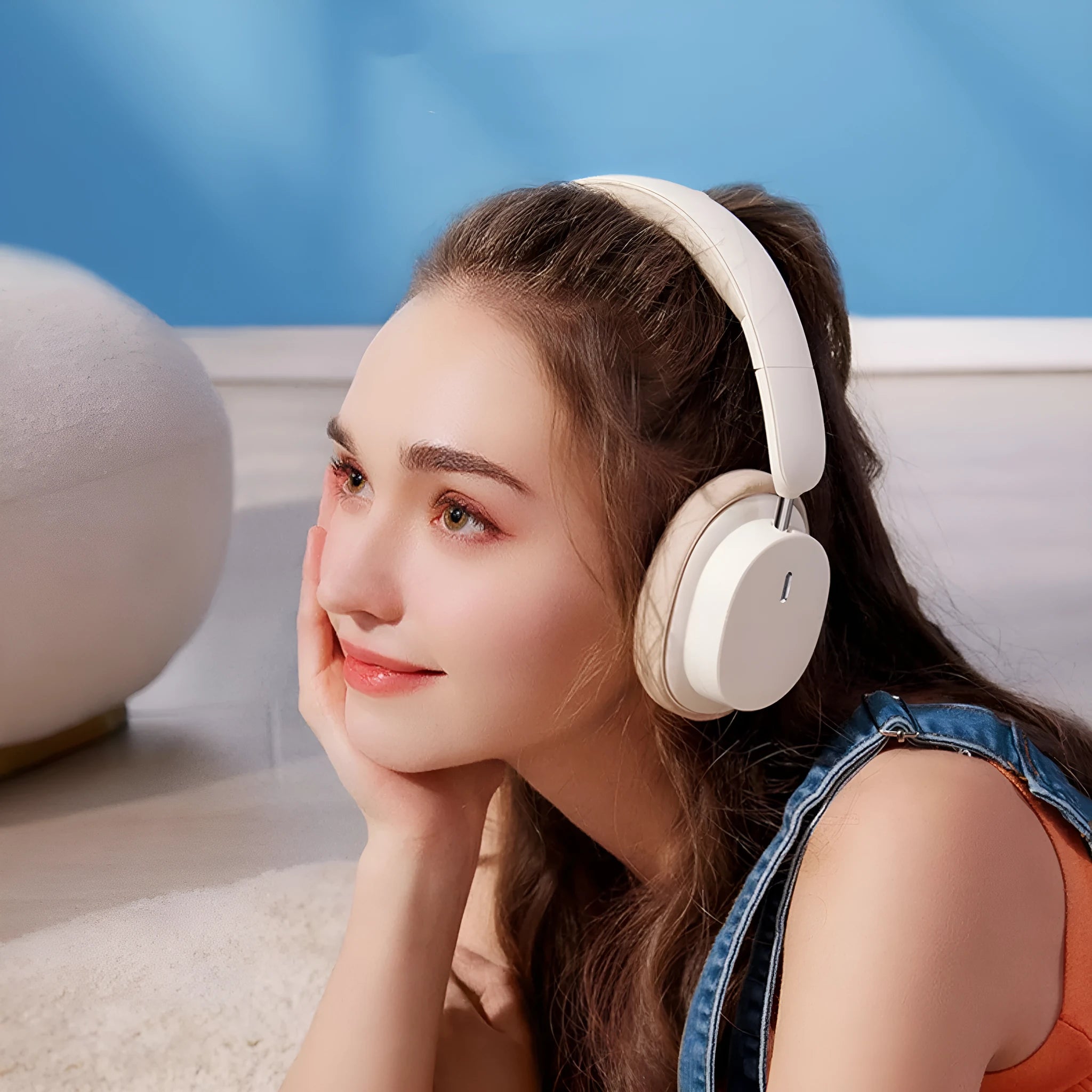 Beige and grey Bluetooth head-mounted earphones with 70-hour battery life and noise cancelling