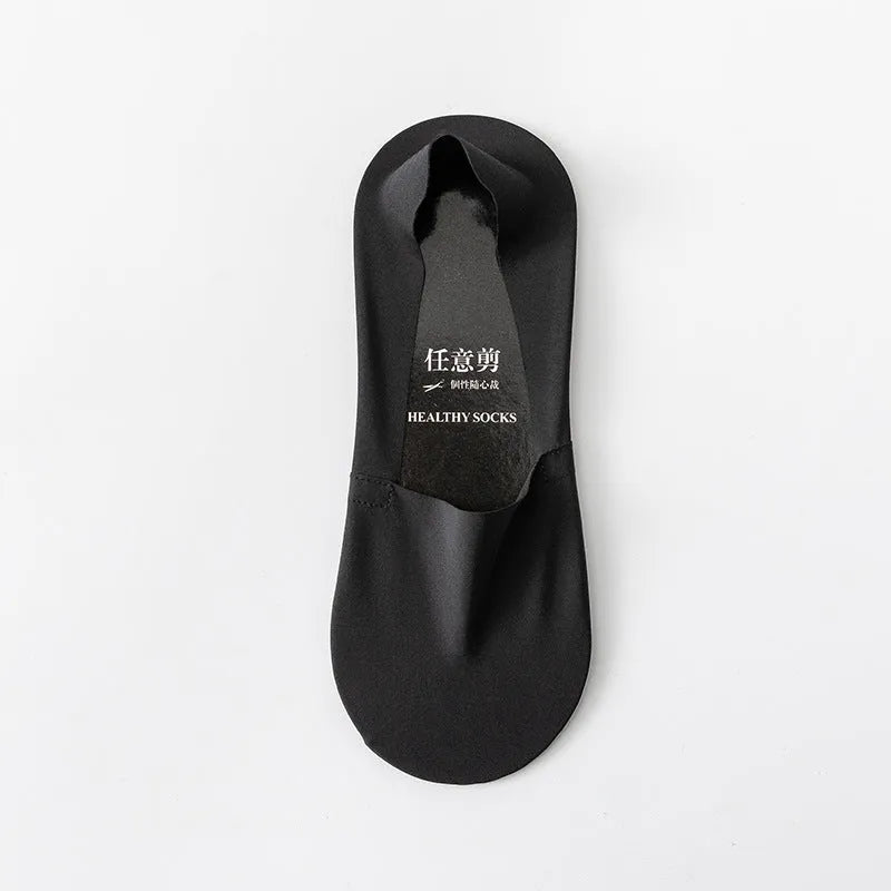 Men's invisible seamless ankle socks in black with pure cotton bottom and ice silk fabric