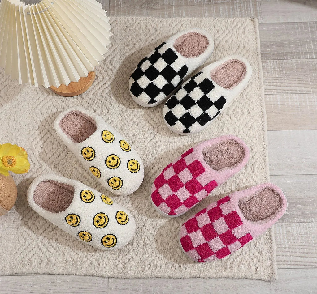 Pair of cotton indoor slippers with cartoon dachshund pattern, plastic non-slip sole, 2.5cm heel height, for men and women