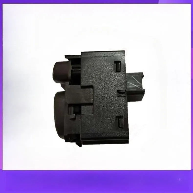 Dongfeng Fengon 580 power mirror switch with plastic housing and electrical connectors for side mirror adjustment