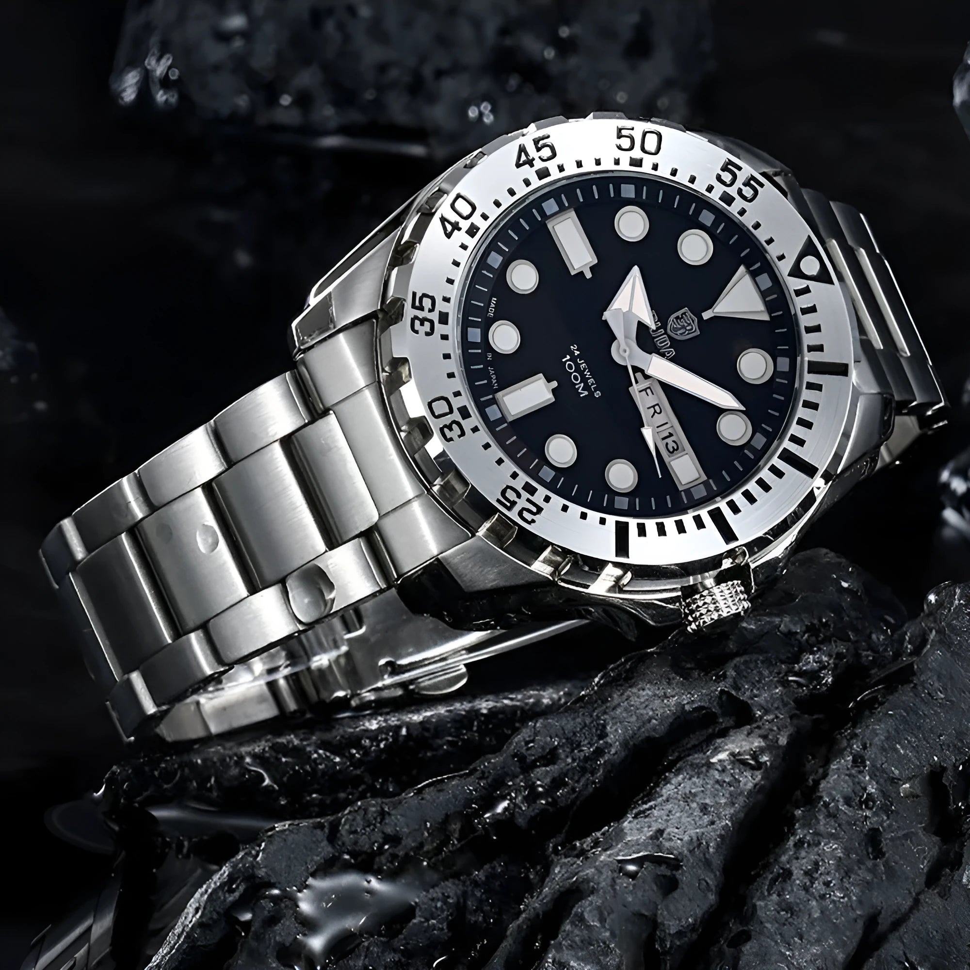 Waterproof luminous quartz men's watch with steel strap in blue colour option