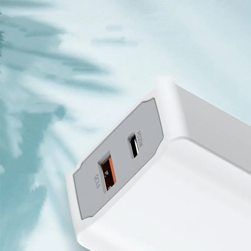 White phone fast charge charger set with European standard USB cable and 42x23x85mm fireproof ABS PC construction