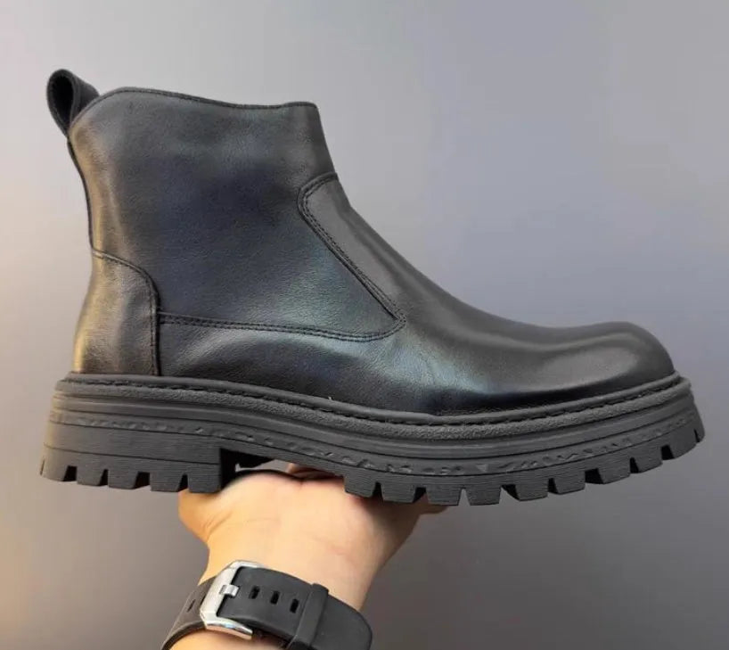 Men's Chelsea boots in black or brown with first layer cowhide vamp lining, zip closure and thick bottom heel, sizes 38-44