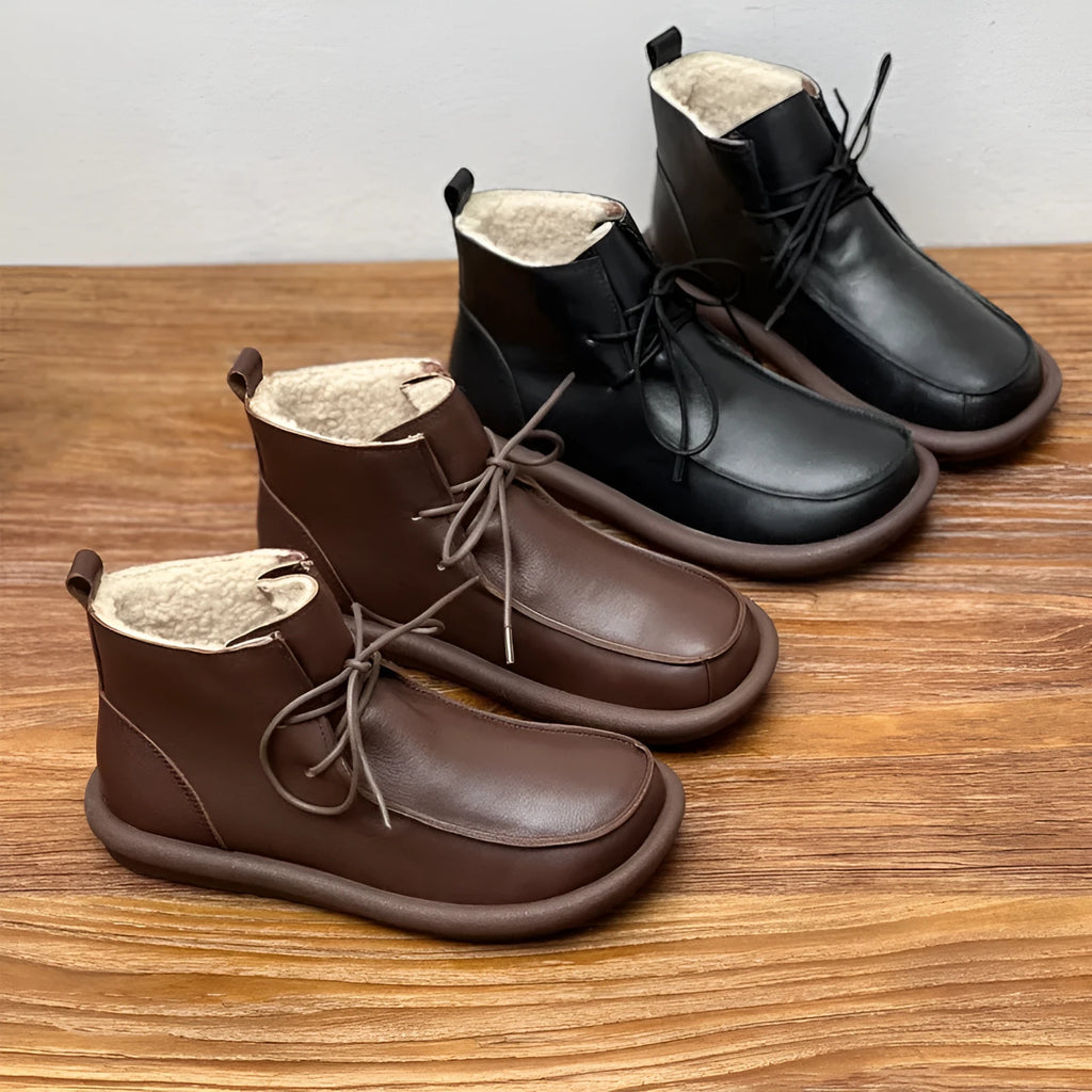 Women's black cowhide casual boots with velvet lining and flat round toe