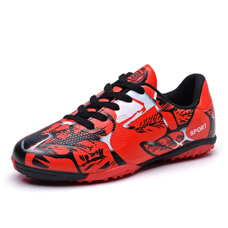 Low-top soccer shoes with synthetic leather upper, mesh lining, TPR sole, natural rubber outsole, in red, blue, or fluorescent green.
