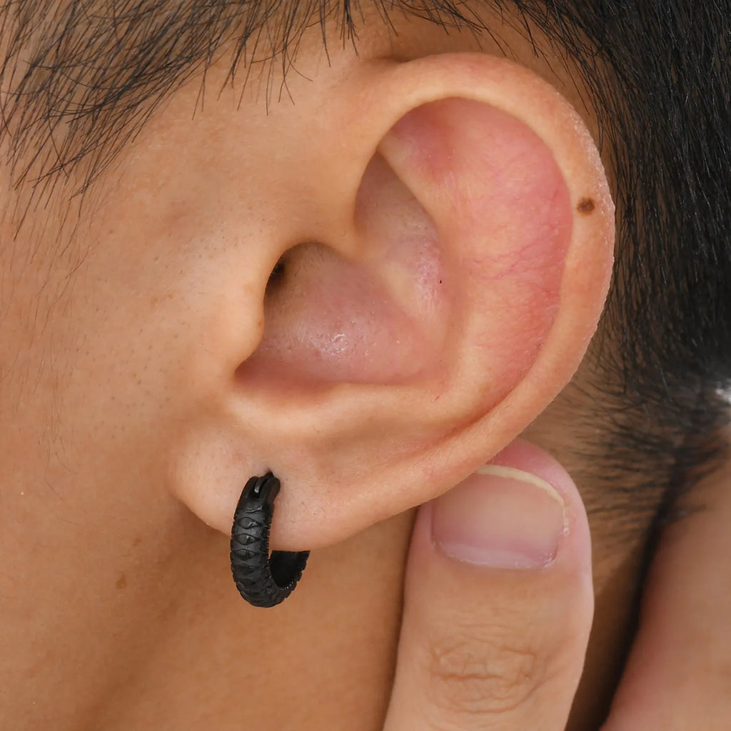 Stainless steel earrings with snake pattern texture in black or gold finish for hip hop style