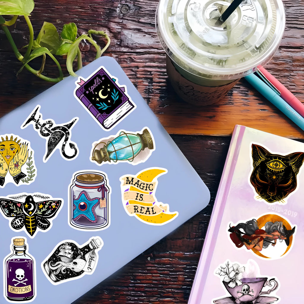 Set of 50 colourful waterproof PVC graffiti stickers for luggage and smooth surfaces, sizes 3-8cm.