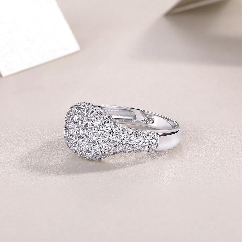 Moissanite wedding ring set in S925 silver with platinum plating, sizes 5 to 9, under 0.1 carat stones, gift box and GRA certificate