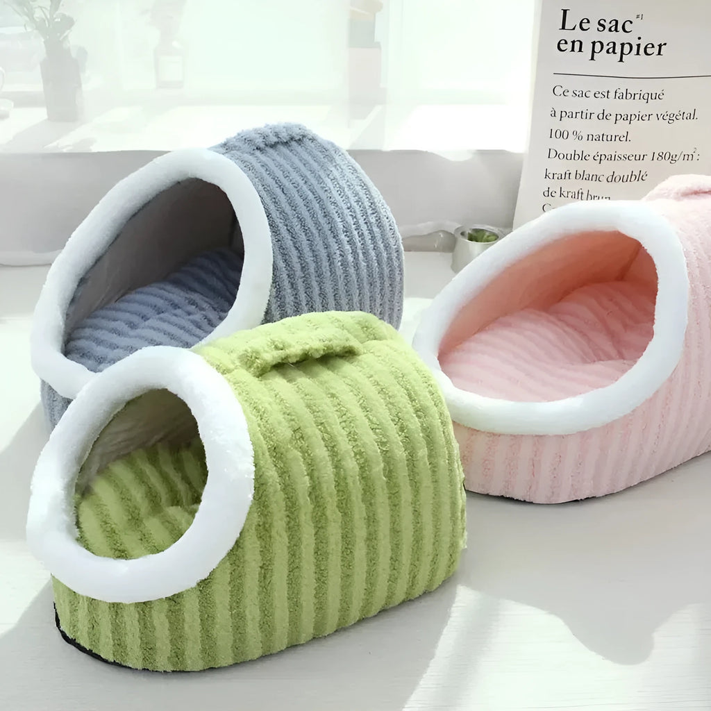 Striped thickened 3D pet bed with hole drilling design and removable sponge in blue, green, pink or yellow