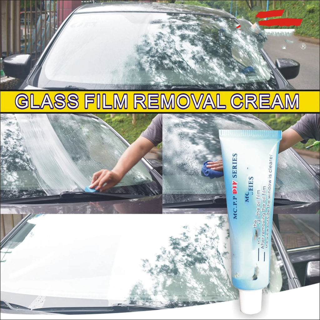 15ml white spray bottle of automotive glass anti-fog treatment with English packaging