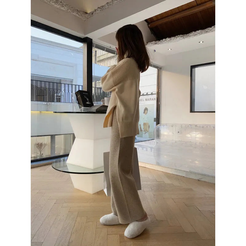 Women's high-waist wide-leg knitted trousers in black with straight-leg design and 95cm length