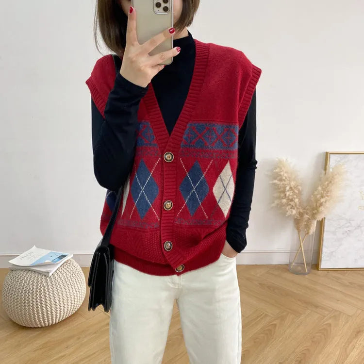Diamond plaid pattern sleeveless cardigan top in loose fit with free size design