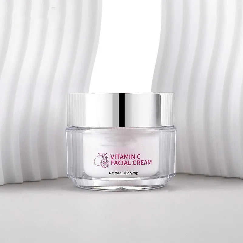 30g vitamin C face cream in a 6cm by 6cm by 5.2cm jar for universal skin types.