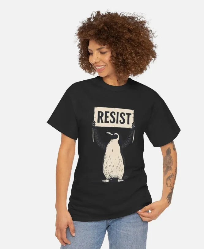 Men's and women's loose short-sleeve cotton t-shirt in black, green, or white with round neck