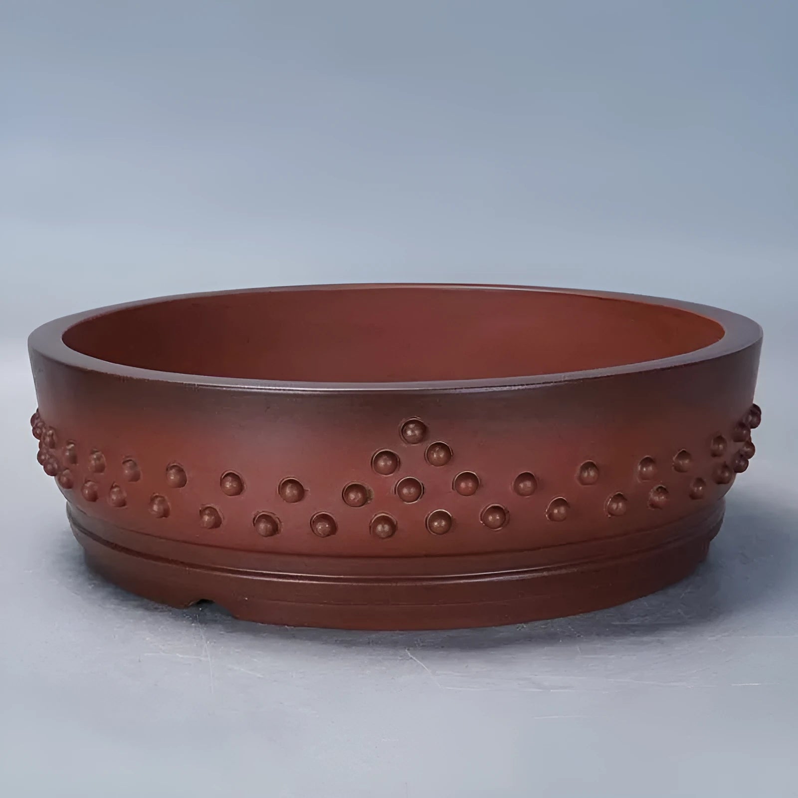 Small retro plain cement flower pot with ancient nail round design and breathable purple sand construction