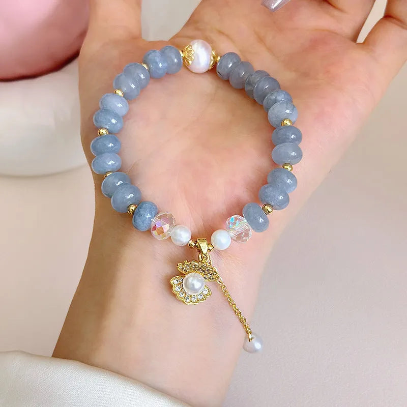 Natural aquamarine pearl shell bracelet with adjustable design and manual craftsmanship