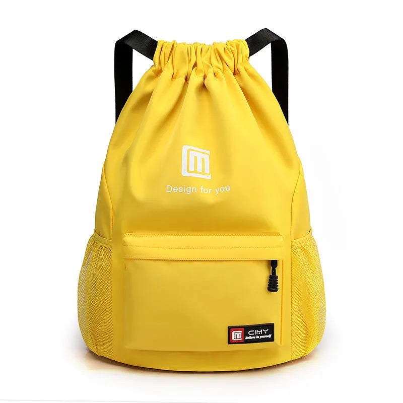 Women's Oxford travel backpack in black with pull-belt closure and double-joint shoulder straps