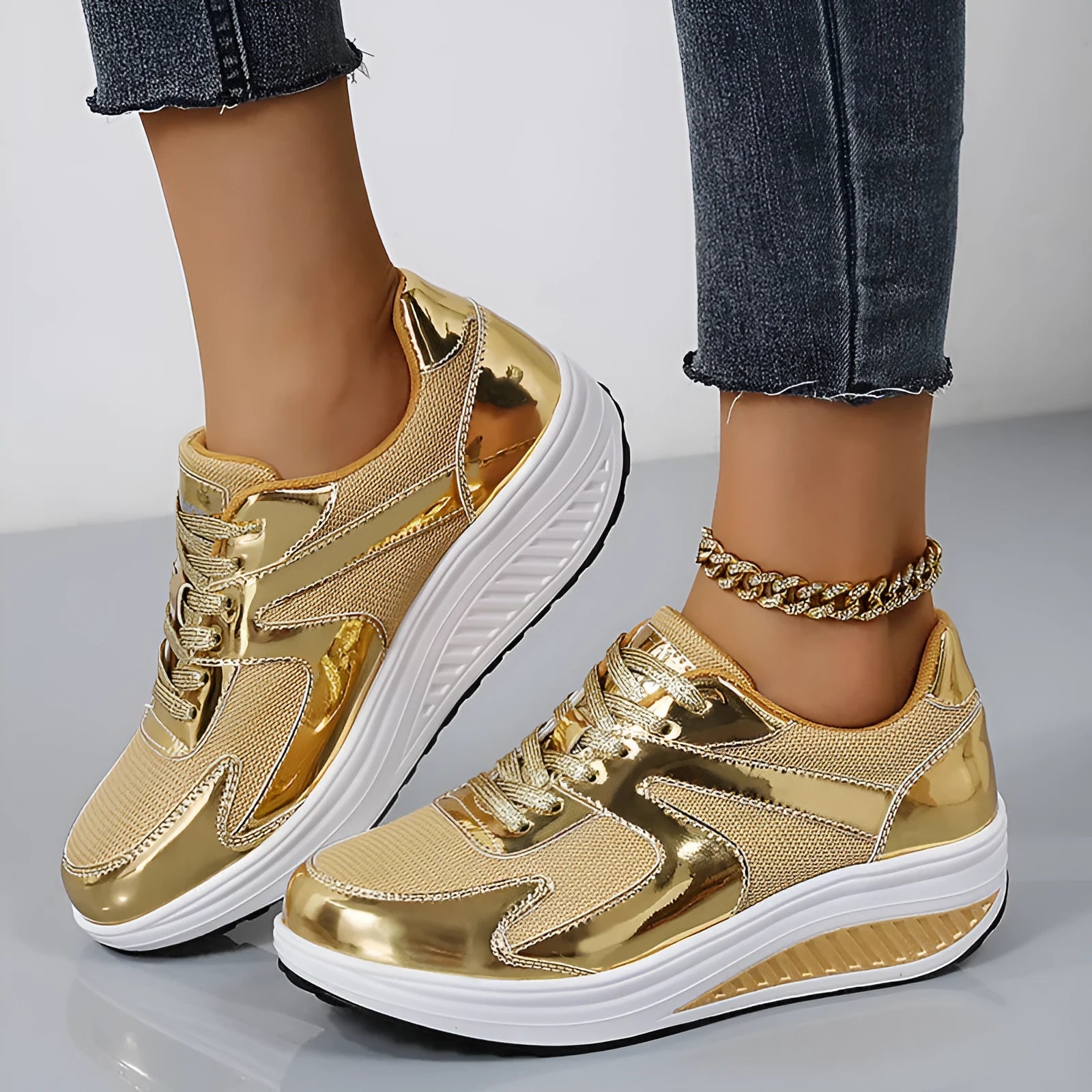 Women's gold mesh platform shoes with cross-strap and 3-5 cm mid heel