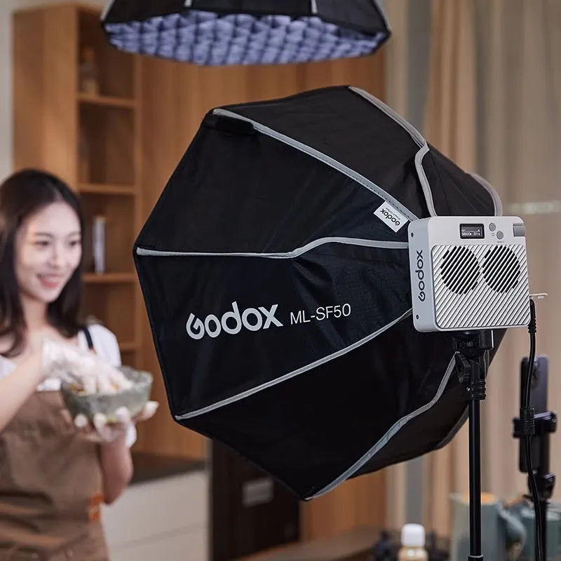 Shenniu ML100Bi professional photography LED fill light kit with lenses, bracket and storage bag