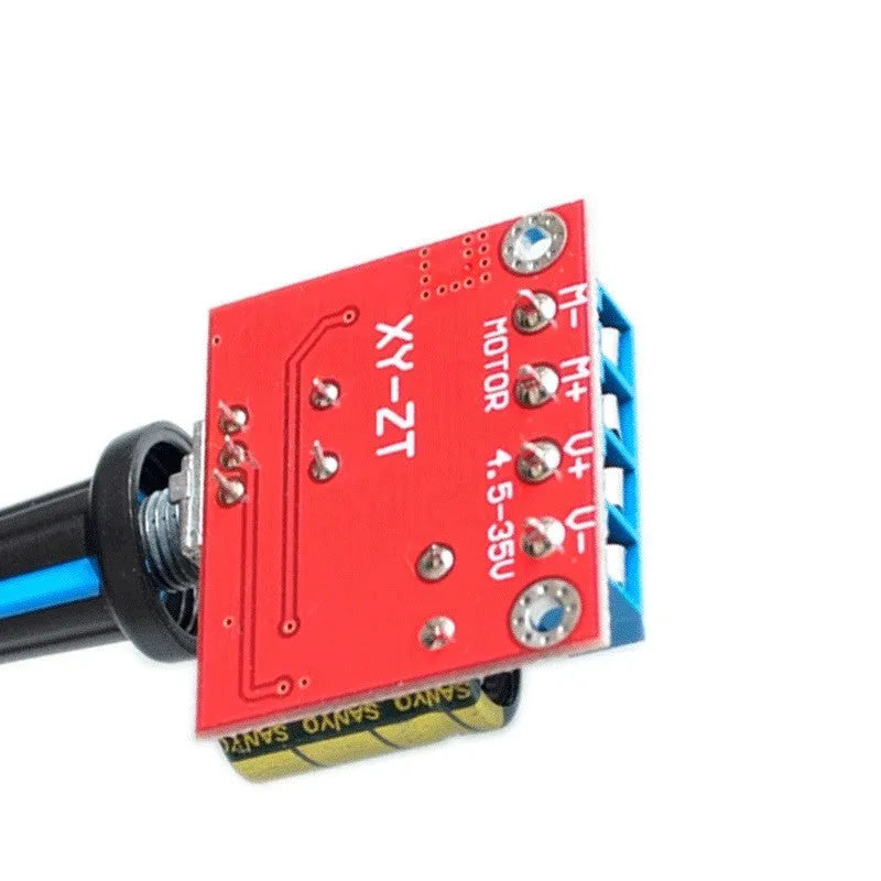 PWM DC motor governor with potentiometer knob for speed control, measuring 30mm × 26mm × 14mm