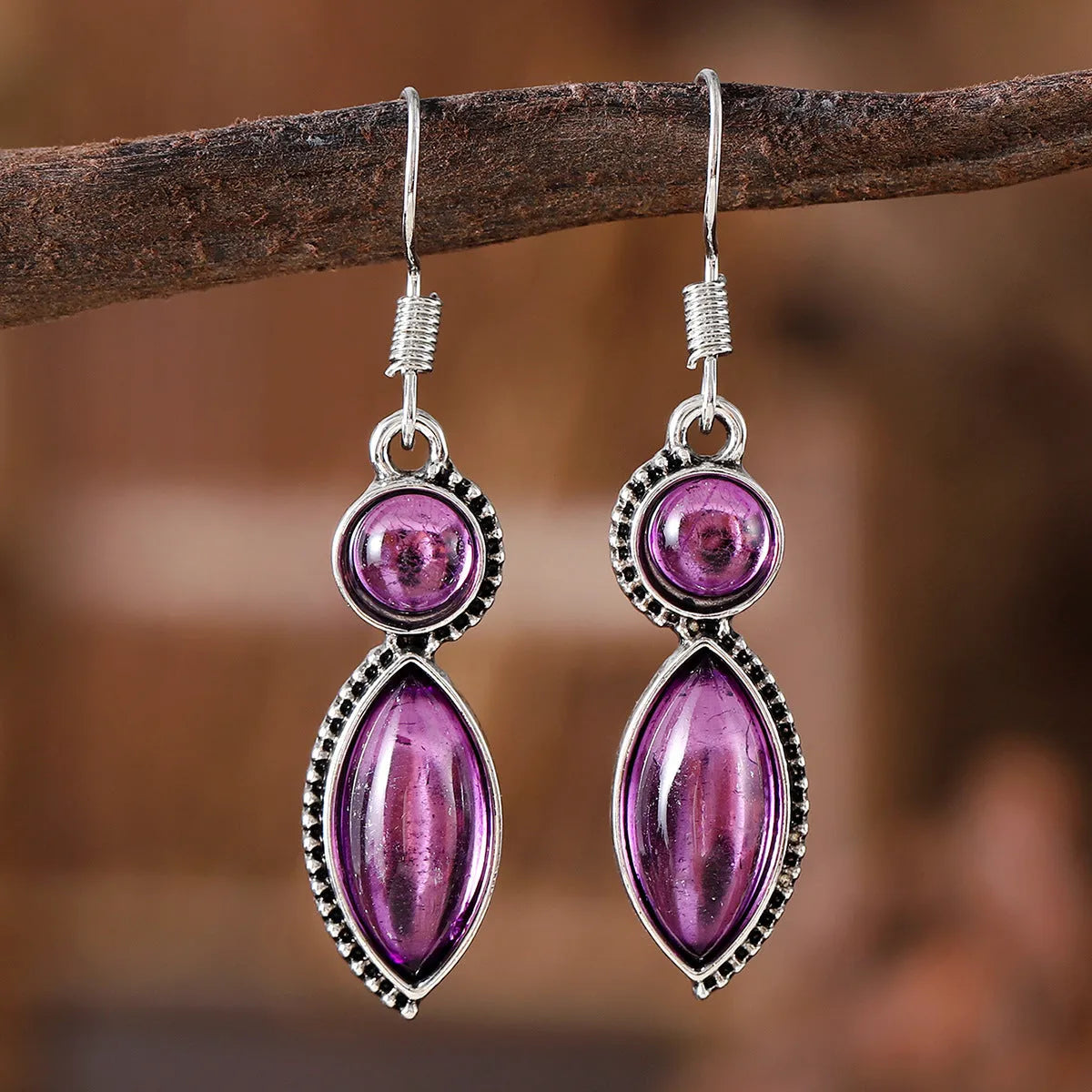 Vintage geometric pendant earrings with black and purple colours, zinc alloy construction with electroplated finish