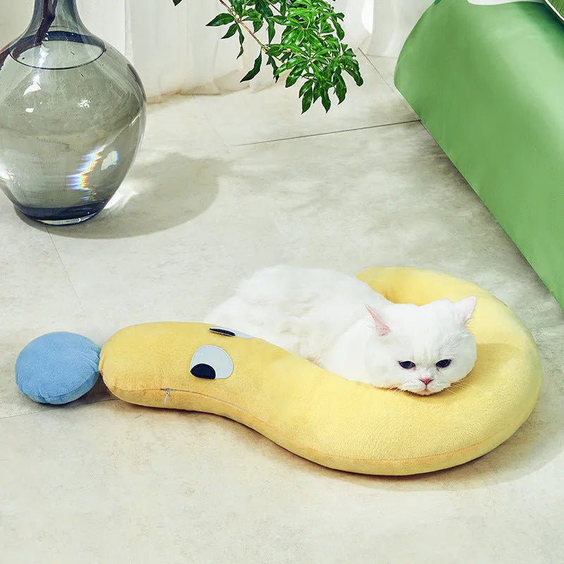 Blue and yellow 62x39cm pet cushion for cats and dogs weighing 0.25kg