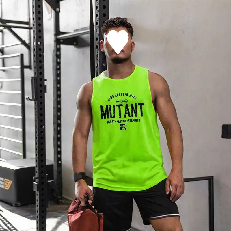 Loose waistcoat training sleeveless shirt in polyester fabric, showing front view with sleeveless design and loose fit