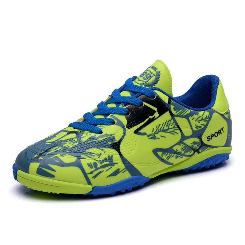 Low-top soccer shoes with synthetic leather upper, mesh lining, TPR sole, natural rubber outsole, in red, blue, or fluorescent green.