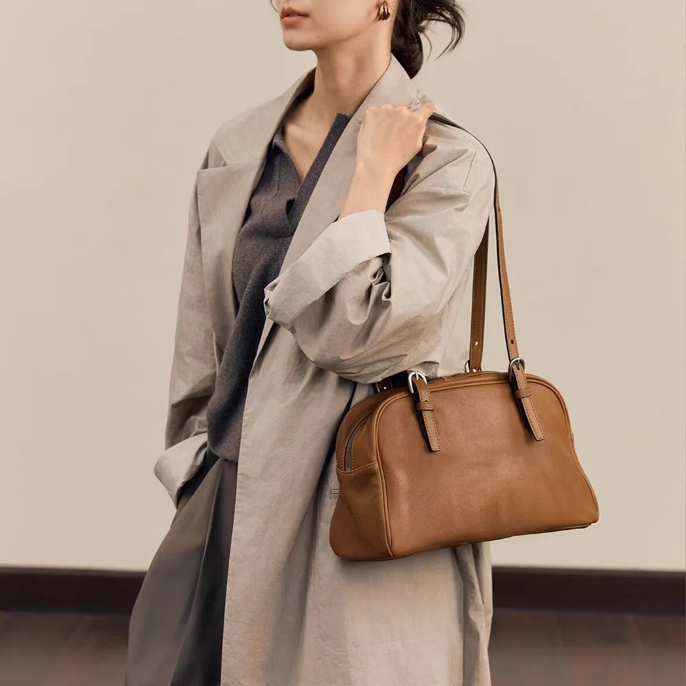 Women's retro genuine leather shoulder bag with double straps and sandwich pocket design in horizontal square shape