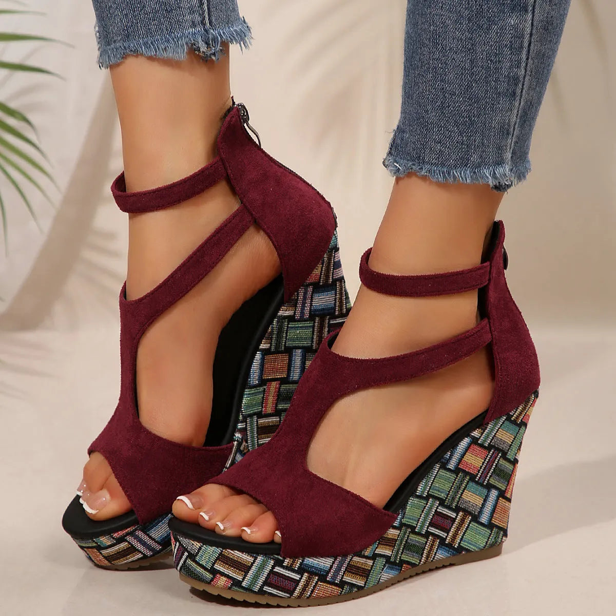 Women's thick-soled ankle-strap slope sandals with buckle closure and hemp-patterned rubber sole