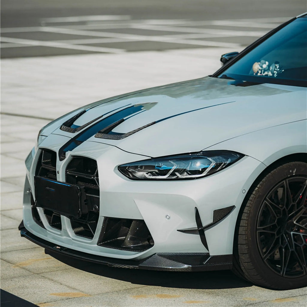 Dry carbon fibre front bumper grille with 3K weave for BMW M3 M4 G80 G82 models in black.