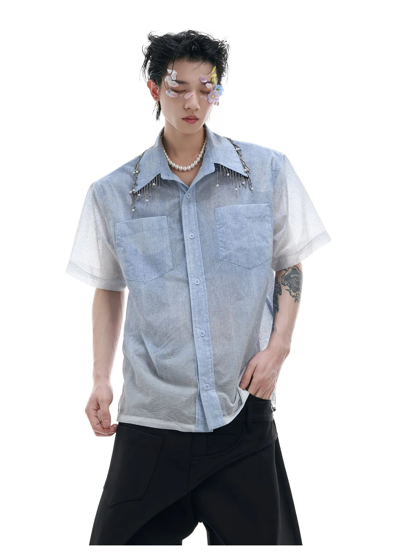 Men's blue and white gradient short sleeve shirt with quilted texture and loose fit design
