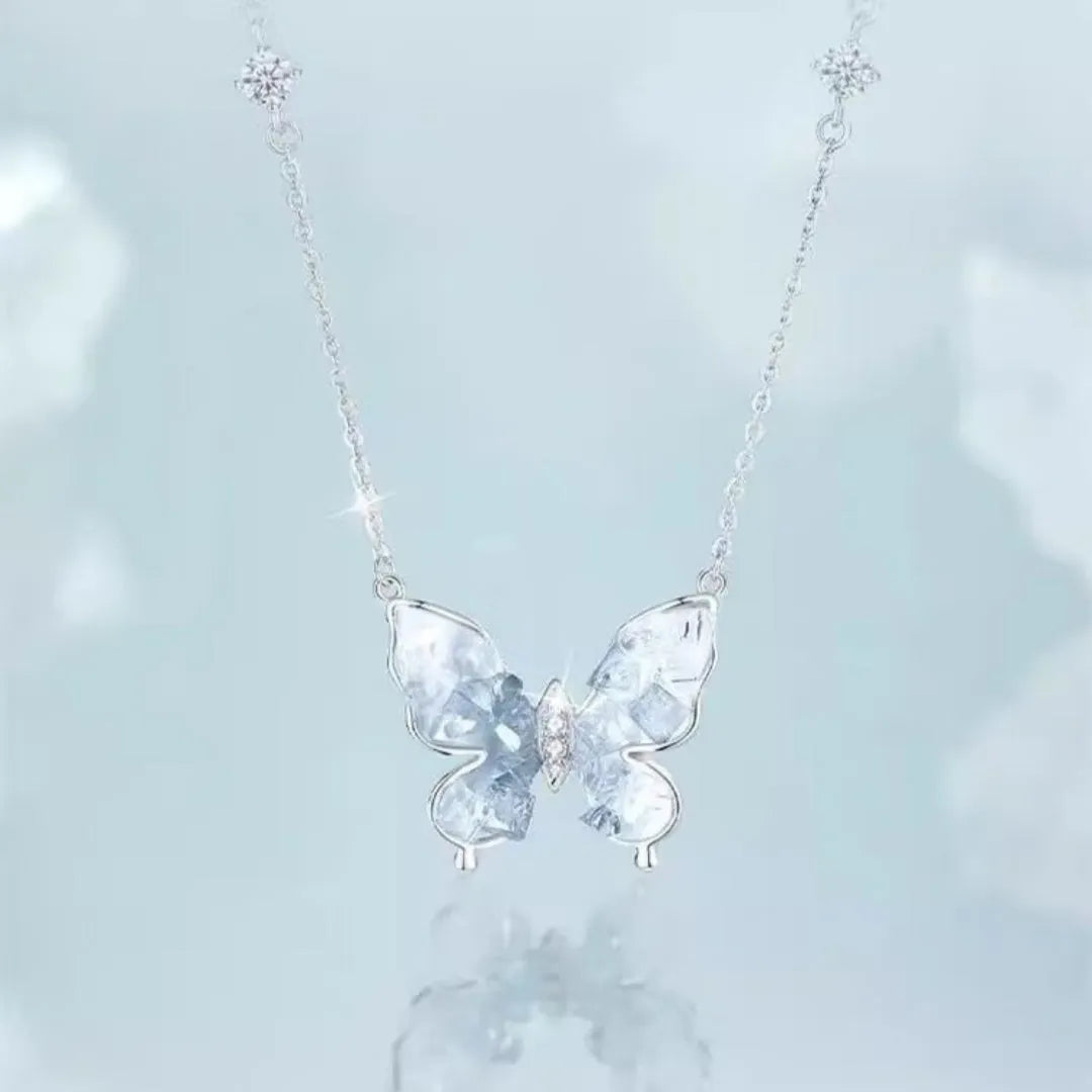 Adjustable 41-50cm 925 silver necklace with detailed butterfly pendant on O-ring chain