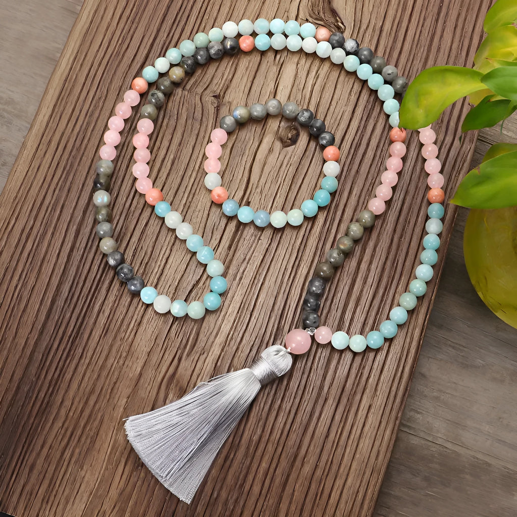 Bohemian colourful stone necklace and bracelet set with drop-shaped pendants and tassels