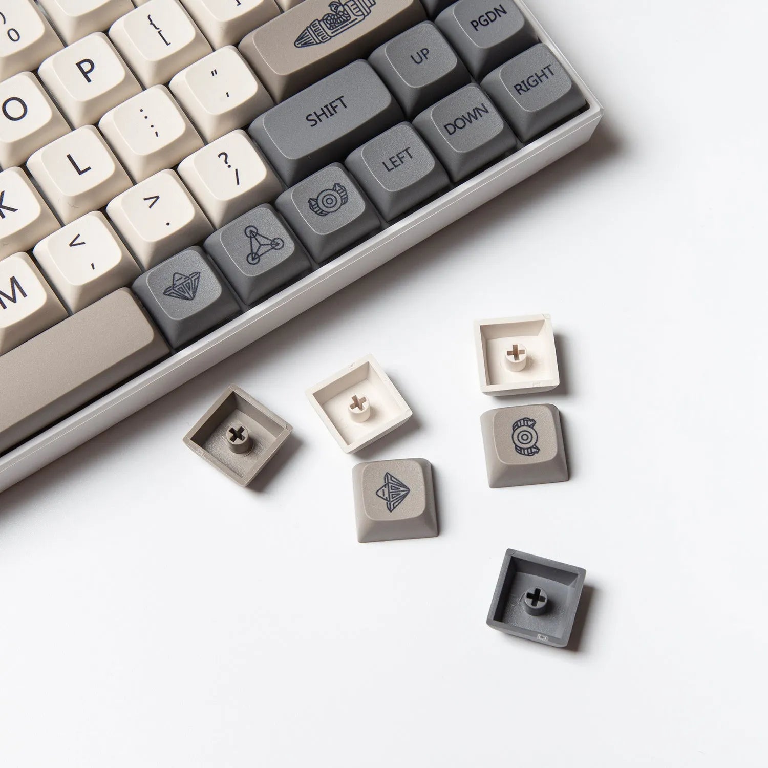 PBT XDA profile mechanical keyboard keycap set with 139 keys showing English legend theme