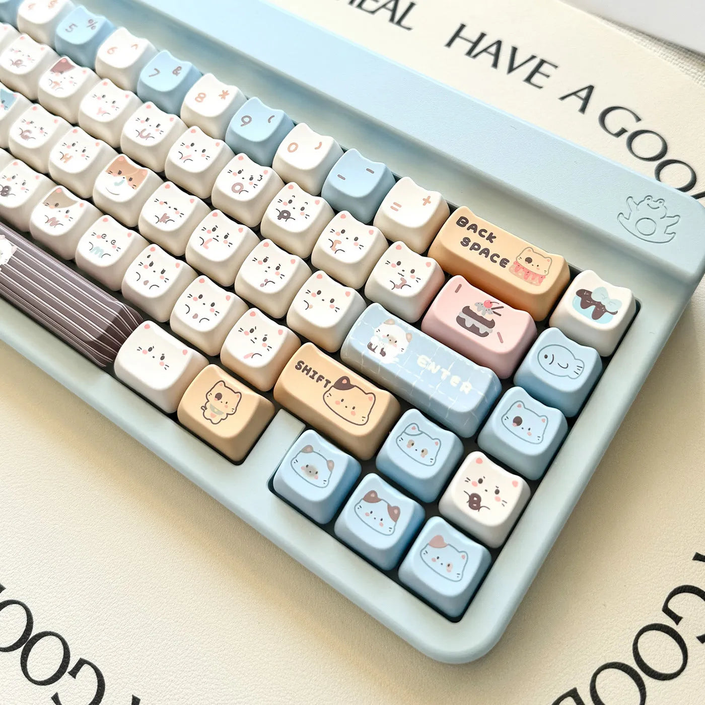 Sea salt cat design PBT keycap set showing 26-key layout with 7u spacebar supplement for mechanical keyboards
