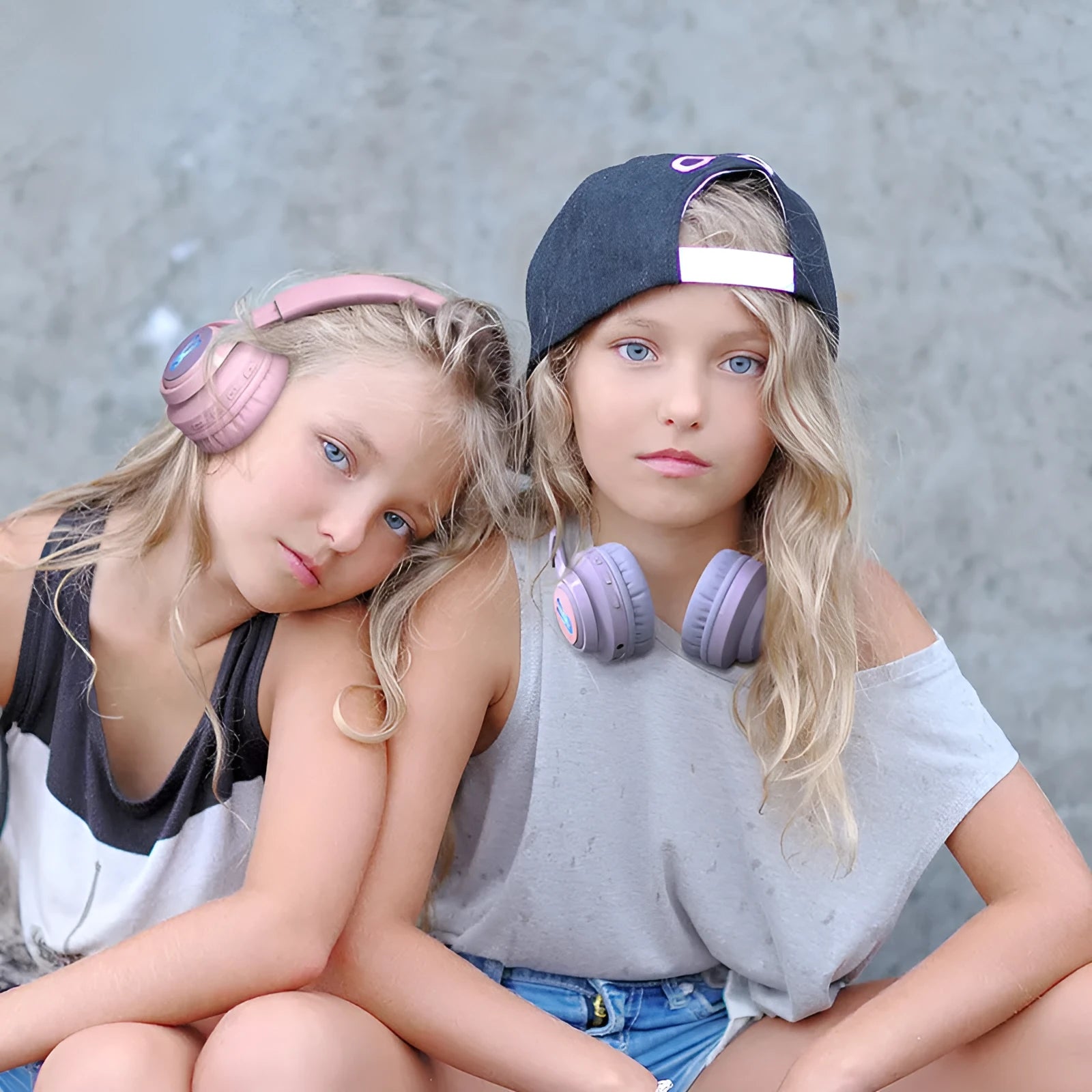 Wireless children's headphones with glowing RGB ears in bunny purple colour