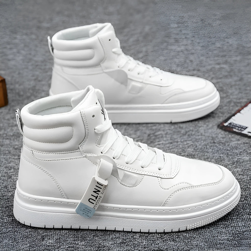 Men's Korean style short boots in artificial PU, shown in black and white, sizes 39 to 44