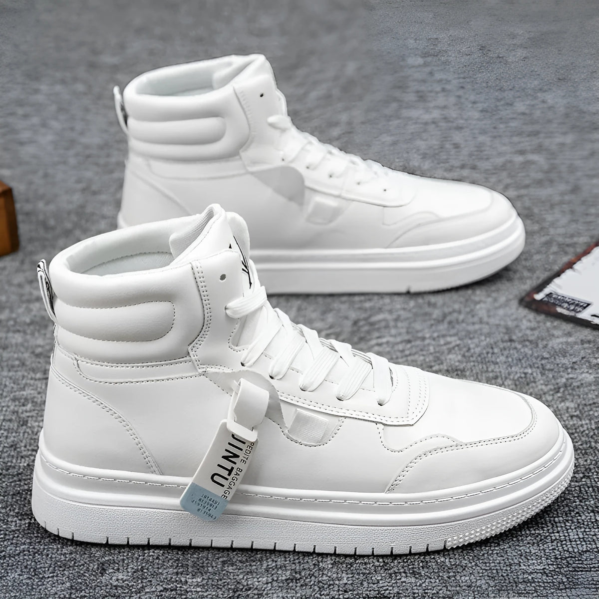 Men's Korean style short boots in artificial PU, shown in black and white, sizes 39 to 44